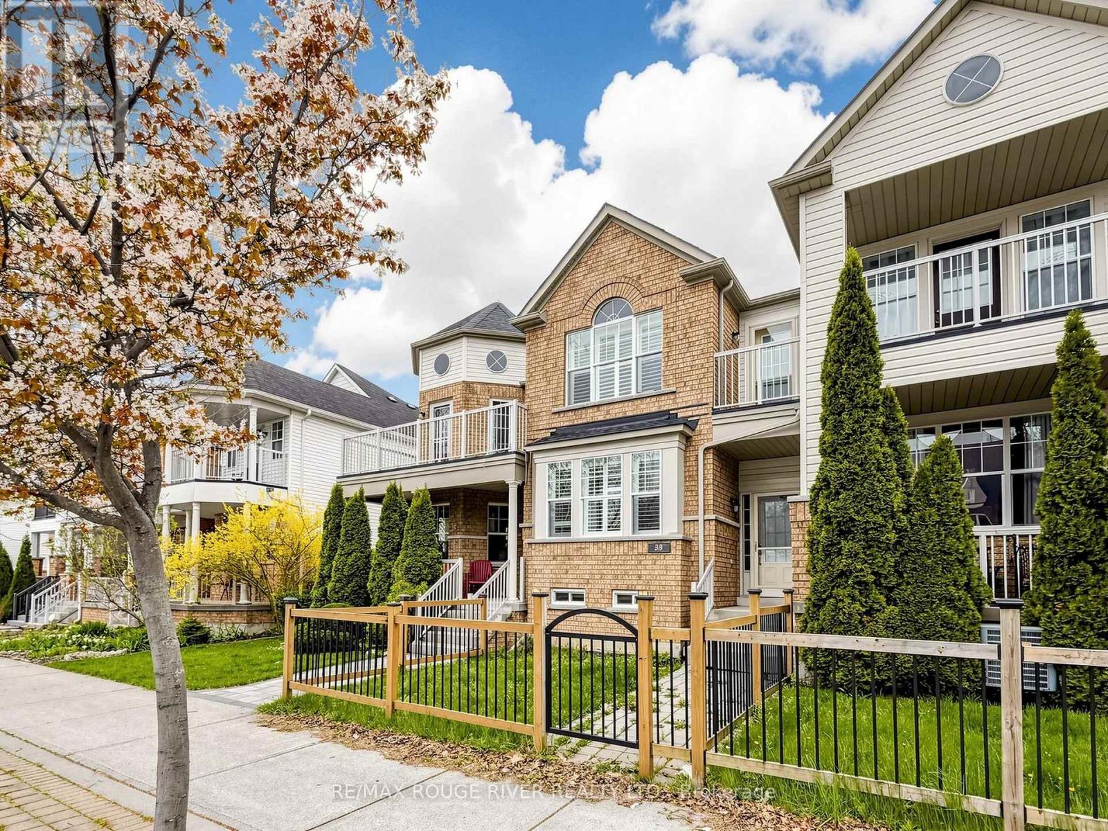 38 Port Union Road, Toronto, Ontario  M1C 5K5 - Photo 2 - E13133938