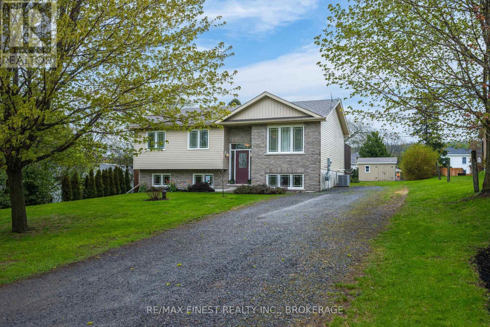 145 Upper Lake Street, Prince Edward County, Ontario  K0K 2T0 - Photo 2 - X13133994