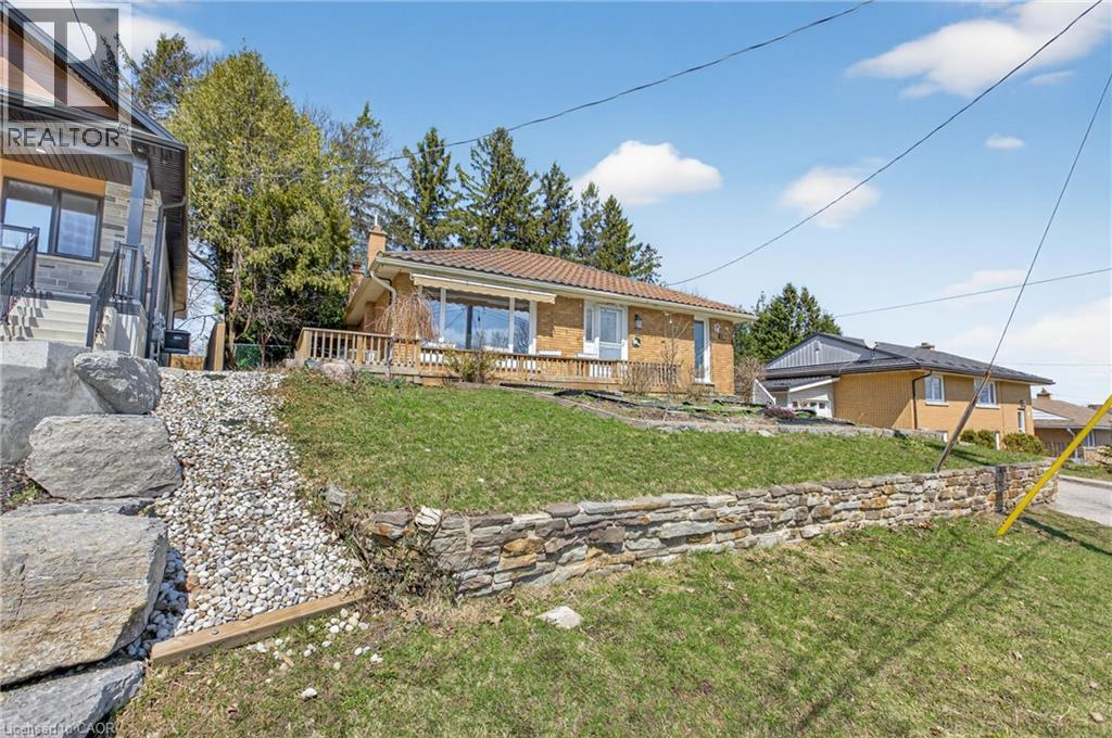 270 Mausser Avenue, Kitchener, Ontario  N2M 3L1 - Photo 1 - 40818901