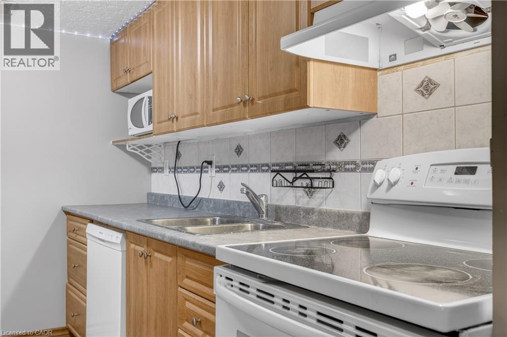 270 Mausser Avenue, Kitchener, Ontario  N2M 3L1 - Photo 32 - 40818901