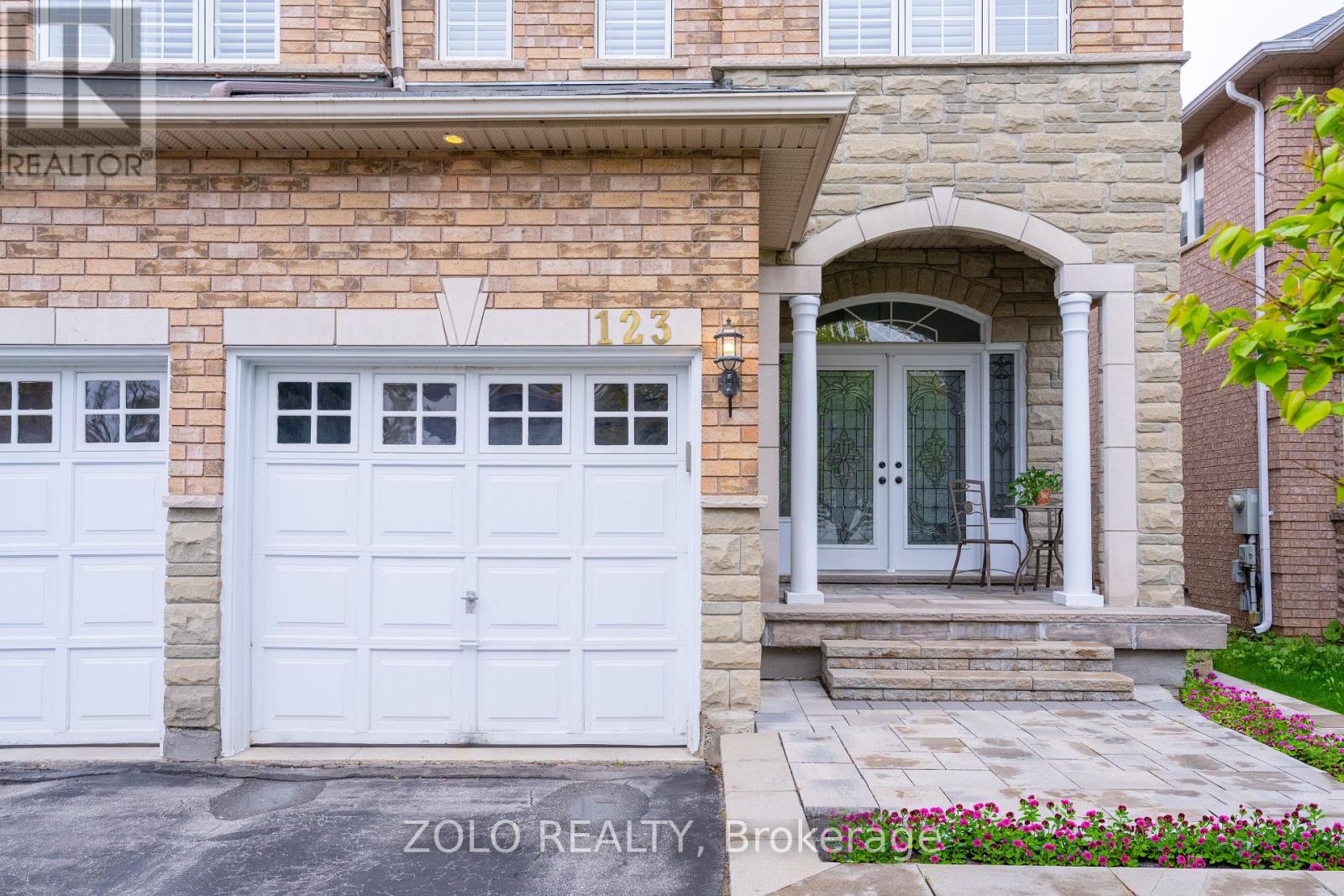 123 Colesbrook Road, Richmond Hill, Ontario  L4S 2G3 - Photo 4 - N13133810