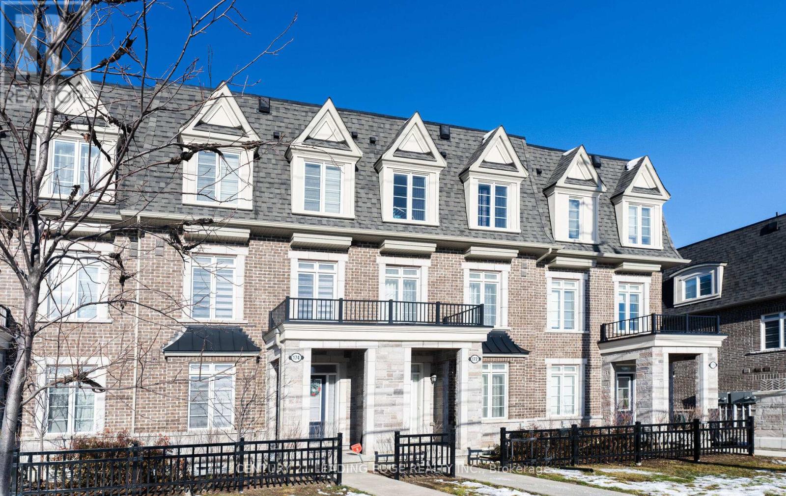 174 Elgin Mills Road W, Richmond Hill, Ontario  L4C 5S4 - Photo 3 - N13133886