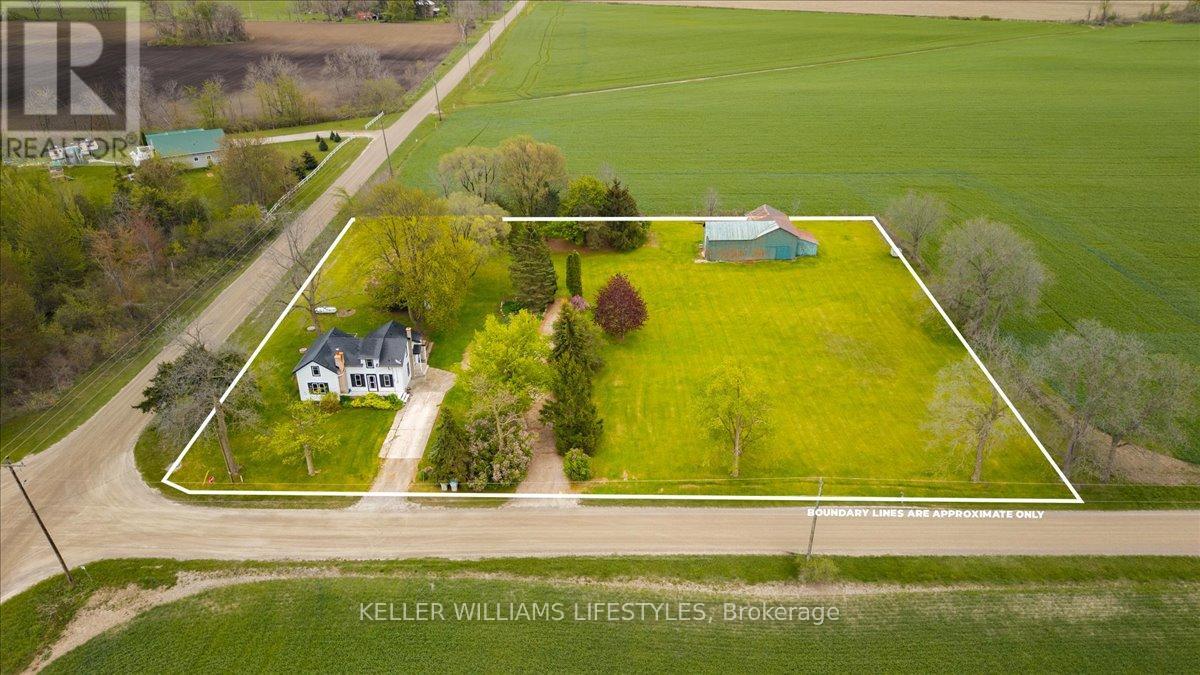 7475 Ridge Road, Lambton Shores, Ontario  N0M 2N0 - Photo 2 - X13134078
