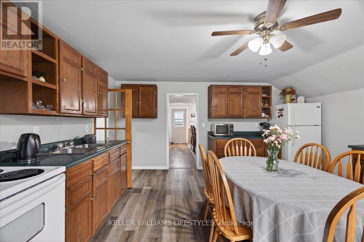 7475 Ridge Road, Lambton Shores, Ontario  N0M 2N0 - Photo 24 - X13134078