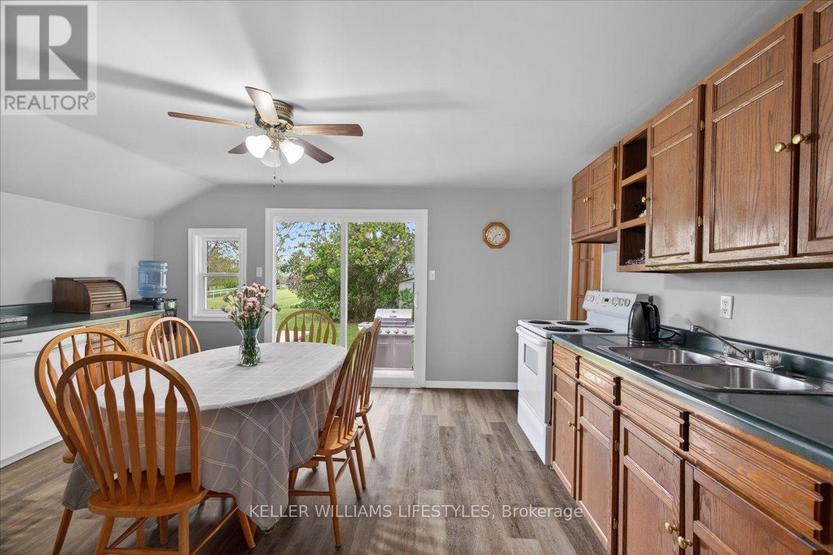 7475 Ridge Road, Lambton Shores, Ontario  N0M 2N0 - Photo 25 - X13134078