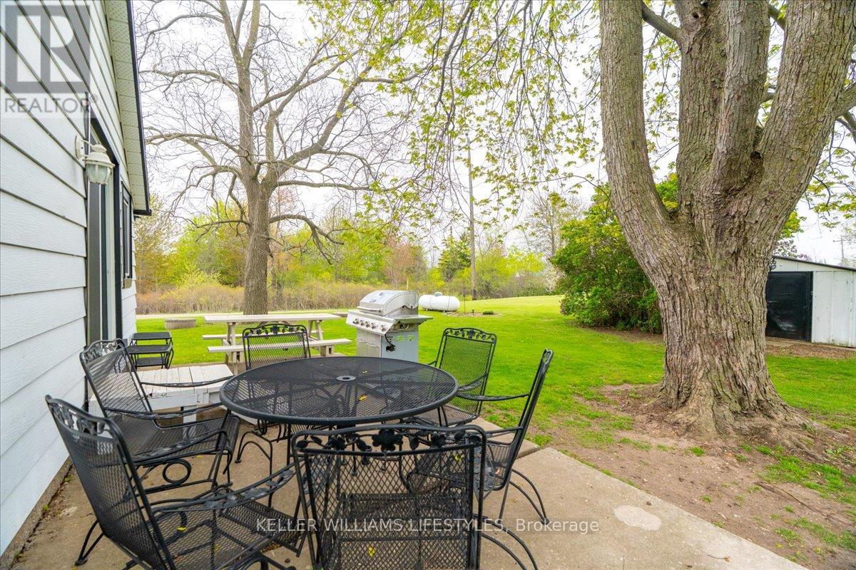 7475 Ridge Road, Lambton Shores, Ontario  N0M 2N0 - Photo 29 - X13134078