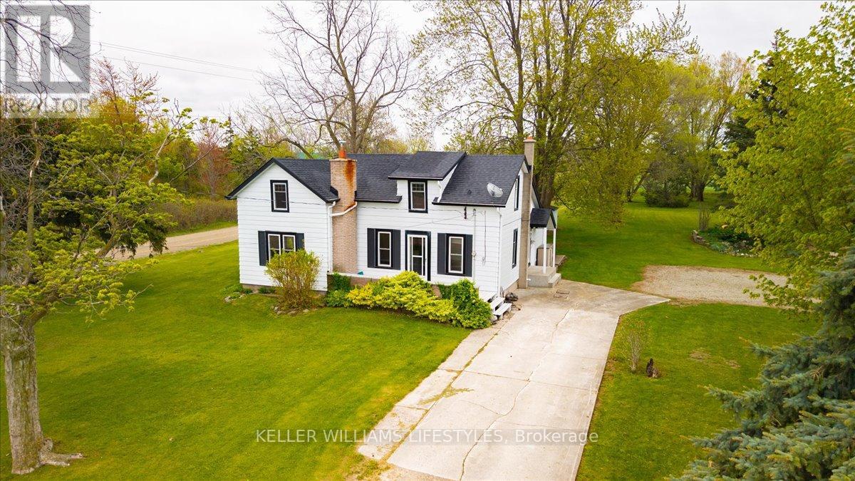 7475 Ridge Road, Lambton Shores, Ontario  N0M 2N0 - Photo 3 - X13134078