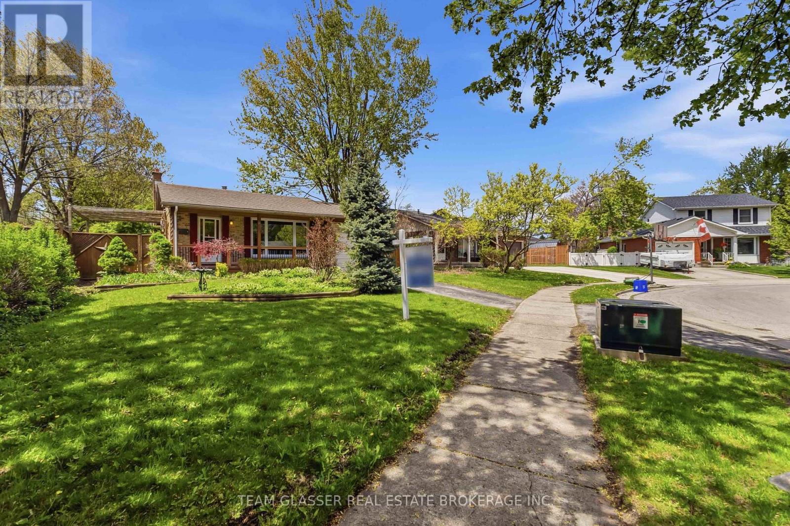 21 Goodman Drive, London South, Ontario  N5Z 4G9 - Photo 3 - X13134176