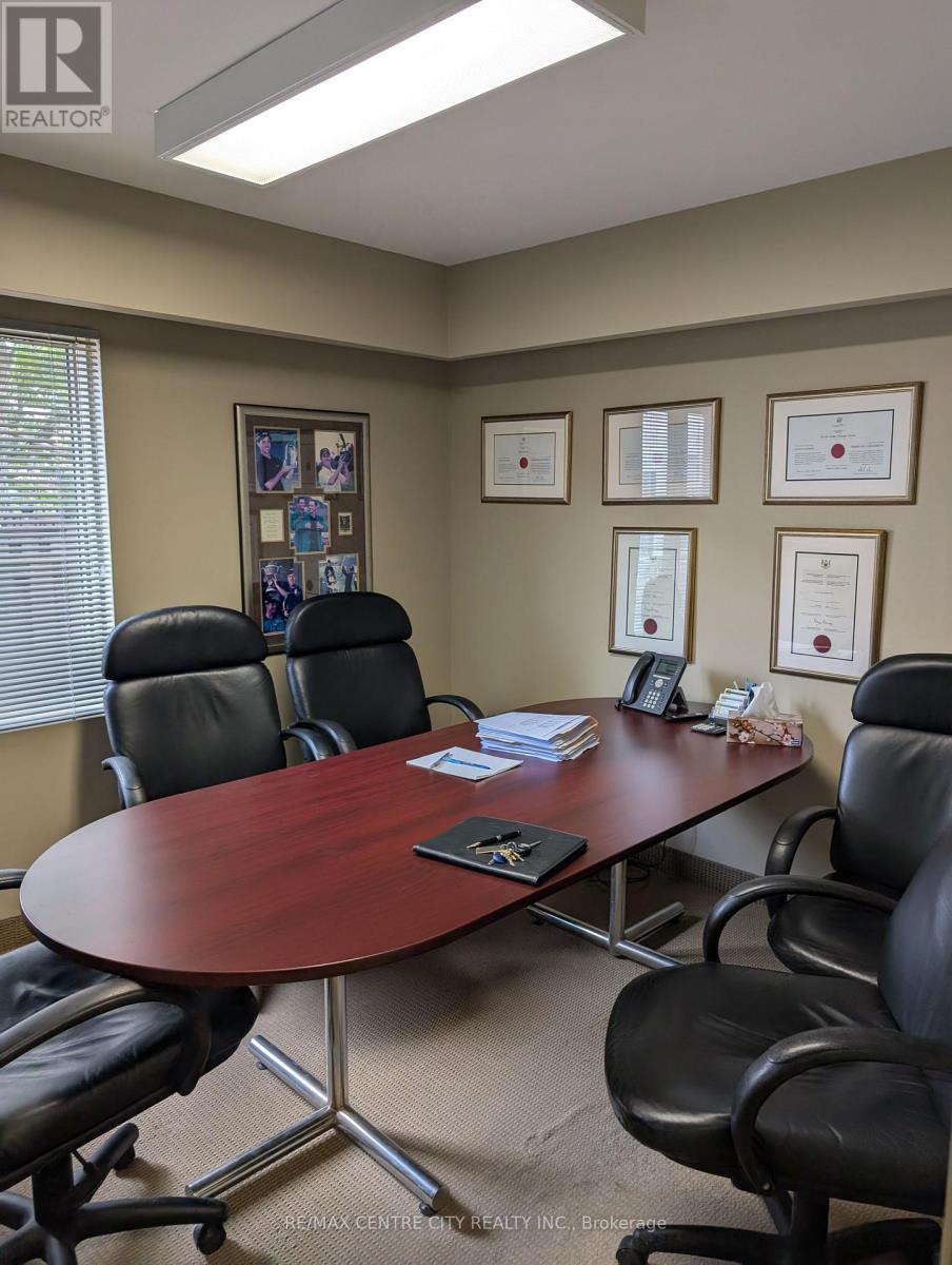 3 - 630 Wharncliffe Road S, London South, Ontario  N6J 4V7 - Photo 3 - X13134236