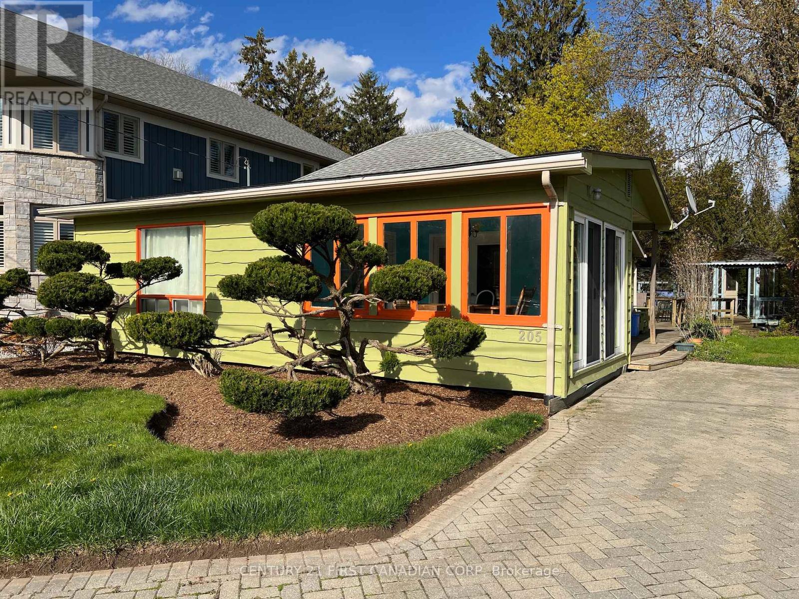 205 Adelaide Street, Central Elgin, Ontario  N5L 1A1 - Photo 3 - X13134354