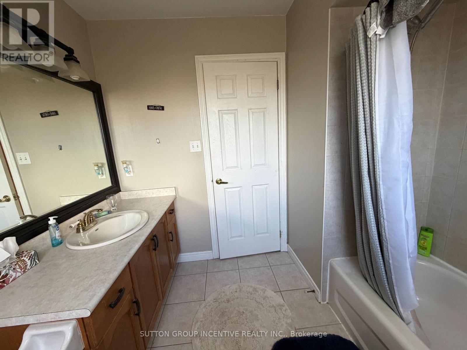 1 Buman Court, Barrie, Ontario  L4N 0L3 - Photo 30 - S13133808