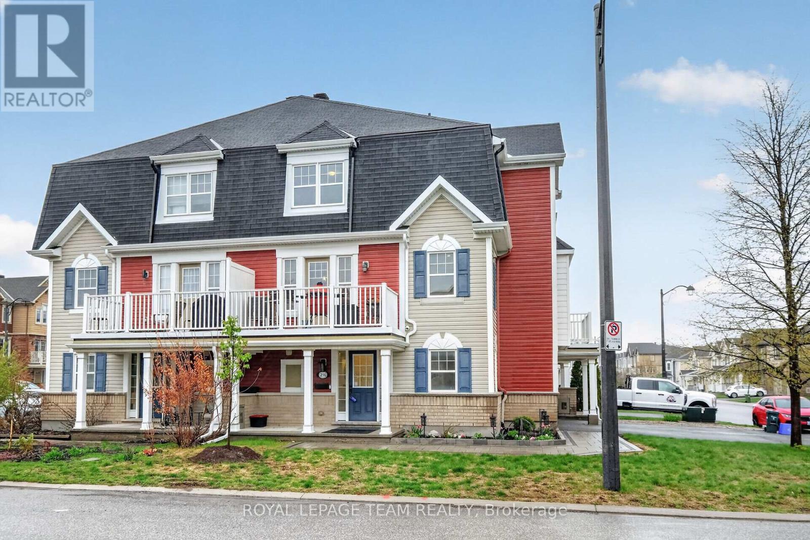 216 CAYMAN ROAD, Ottawa, Ontario