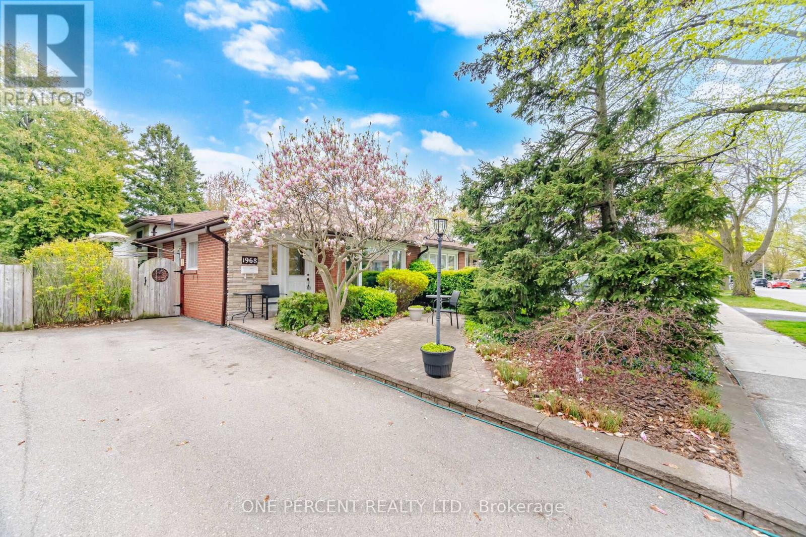 1968 CARRERA LANE, Mississauga, Ontario