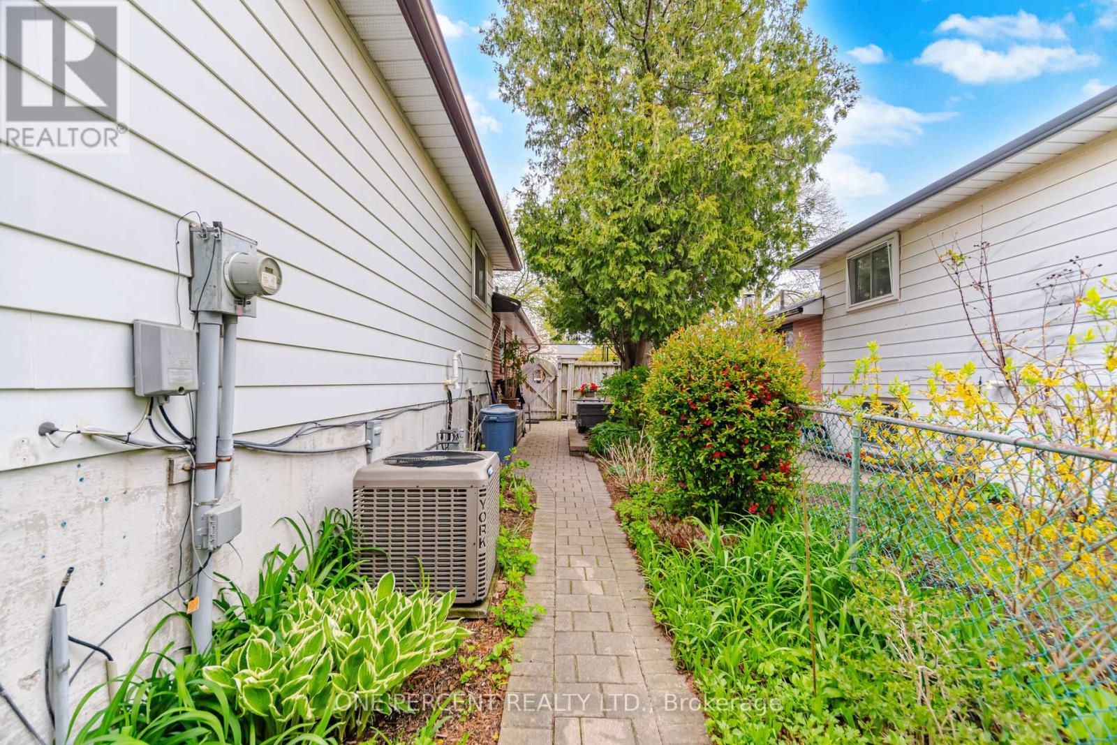 1968 Carrera Lane, Mississauga, Ontario  L5J 1C5 - Photo 43 - W13133792