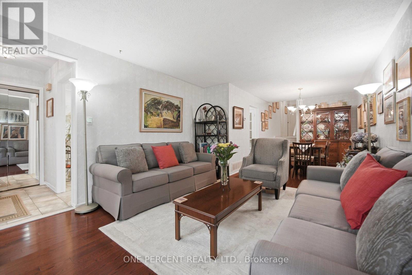 1968 Carrera Lane, Mississauga, Ontario  L5J 1C5 - Photo 6 - W13133792