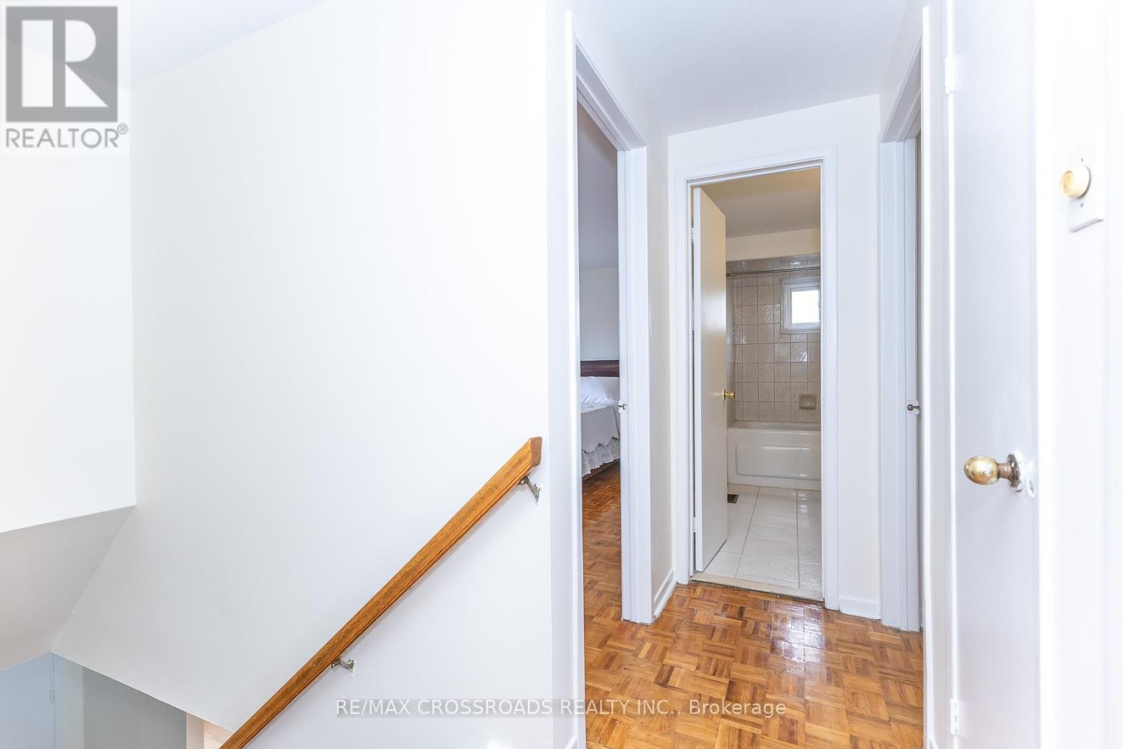 7340 Leesburg Street, Mississauga, Ontario  L4T 3R6 - Photo 21 - W13133814
