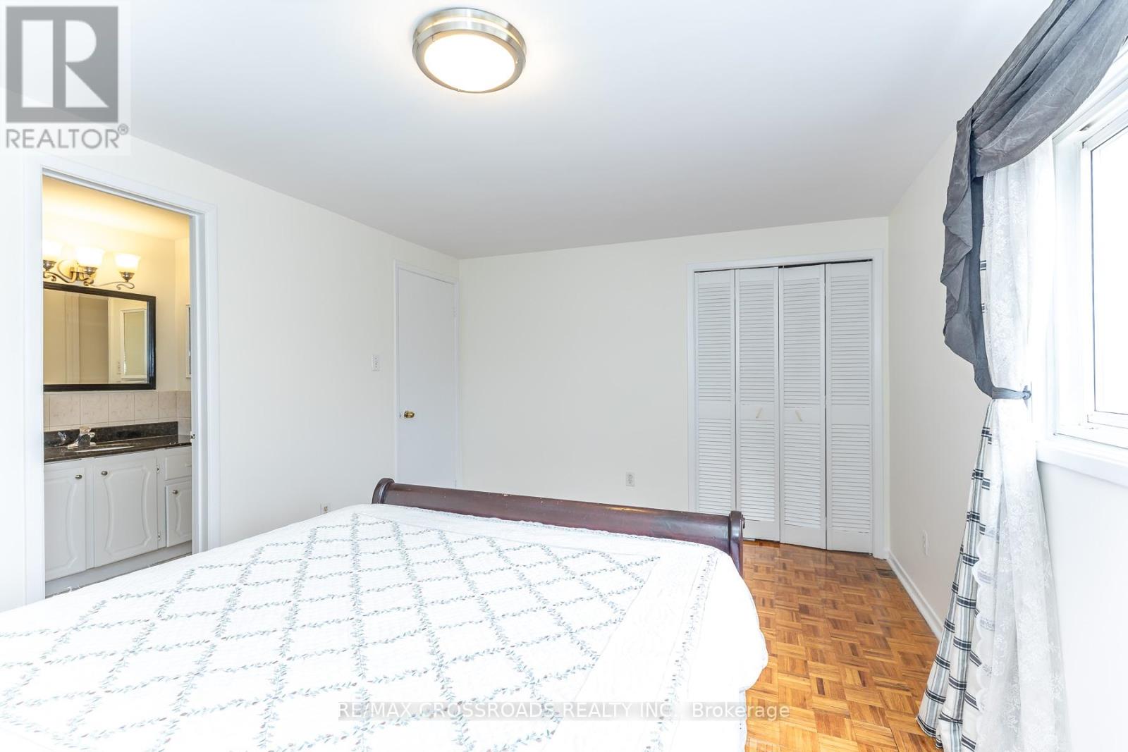 7340 Leesburg Street, Mississauga, Ontario  L4T 3R6 - Photo 31 - W13133814