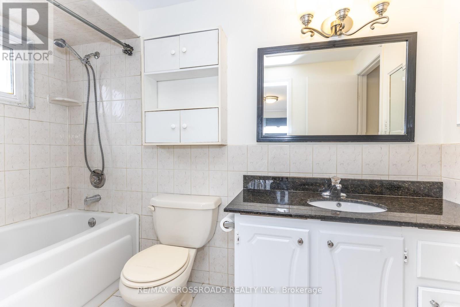 7340 Leesburg Street, Mississauga, Ontario  L4T 3R6 - Photo 32 - W13133814