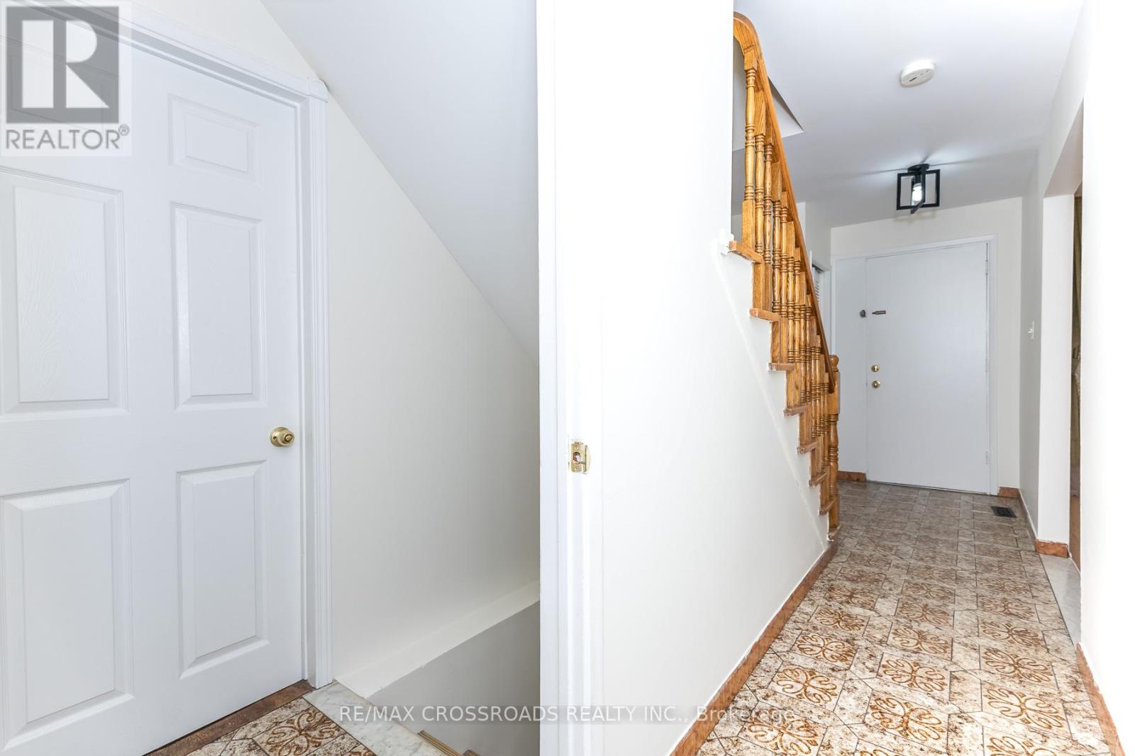 7340 Leesburg Street, Mississauga, Ontario  L4T 3R6 - Photo 35 - W13133814