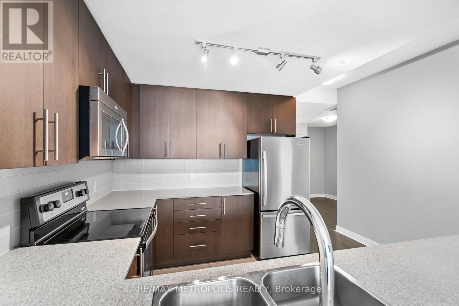 305 - 3985 Grand Park Drive, Mississauga, Ontario  L5B 0H8 - Photo 8 - W13133816
