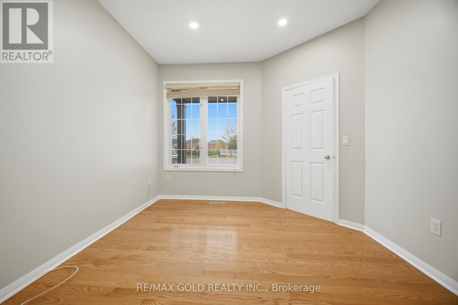 22 Cosmo Court, Brampton, Ontario  L6P 1G2 - Photo 14 - W13133818