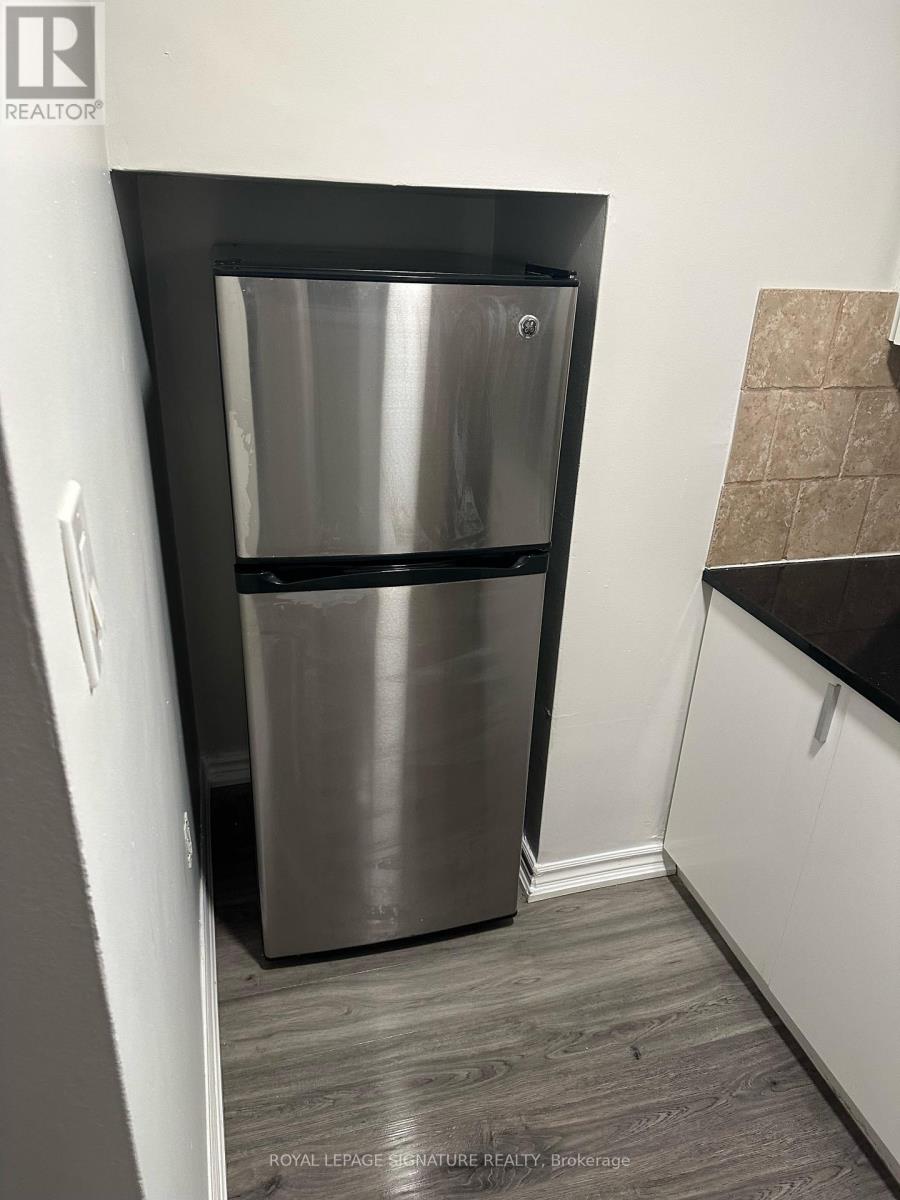 8 - 16 Garden Place, Toronto, Ontario  M8W 1M3 - Photo 11 - W13133834