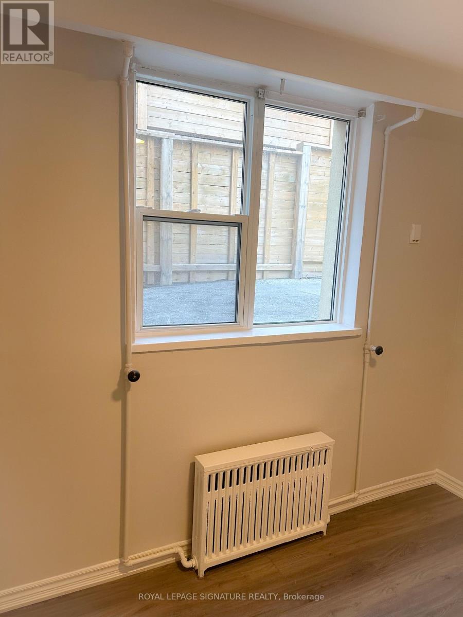8 - 16 Garden Place, Toronto, Ontario  M8W 1M3 - Photo 15 - W13133834