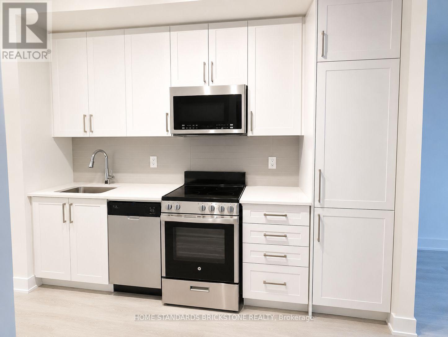 447 - 2450 Old Bronte Road, Oakville, Ontario  L6M 5P6 - Photo 2 - W13133860