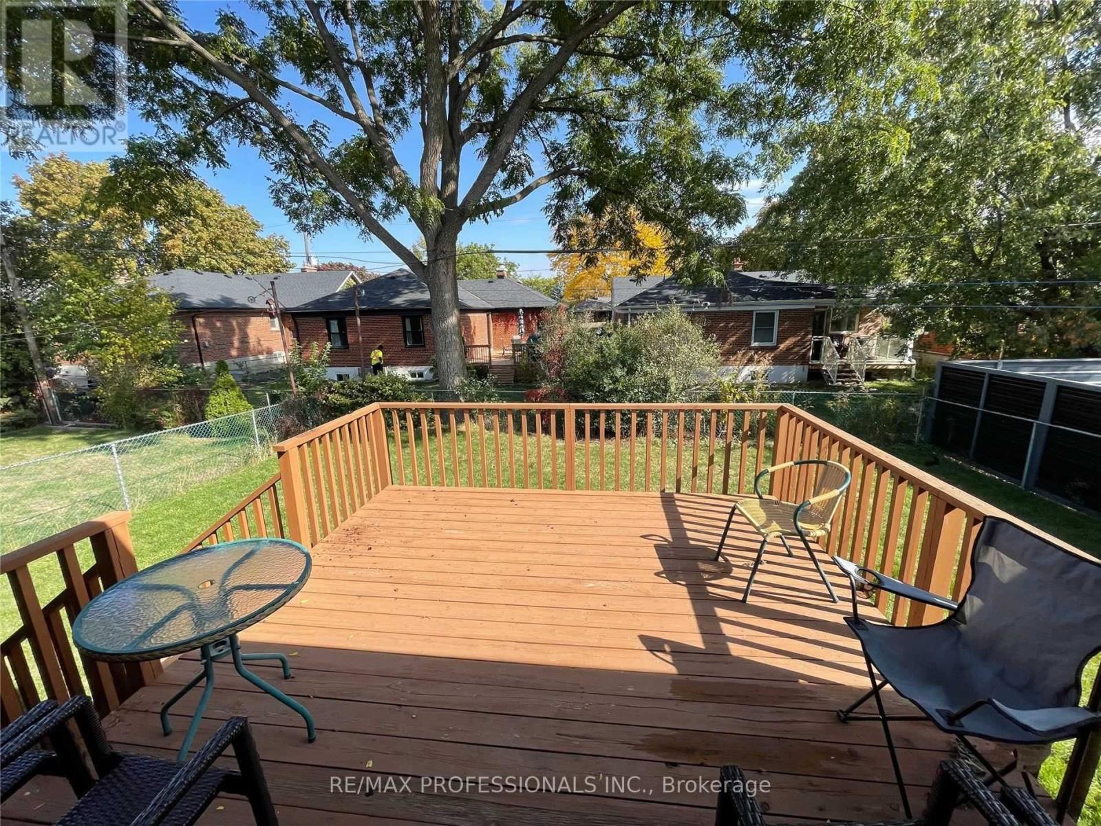 Main - 69 Paulart Drive, Toronto, Ontario  M9B 3V8 - Photo 14 - W13133916