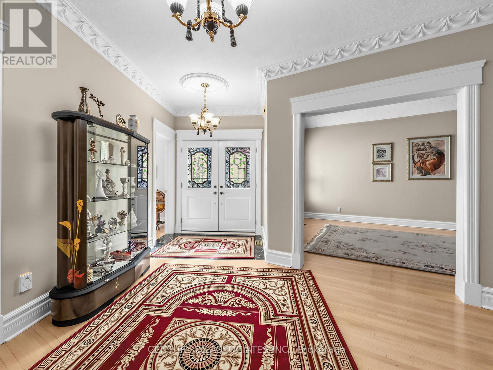 1478 Estes Crescent, Mississauga, Ontario  L5V 1M4 - Photo 4 - W13133948
