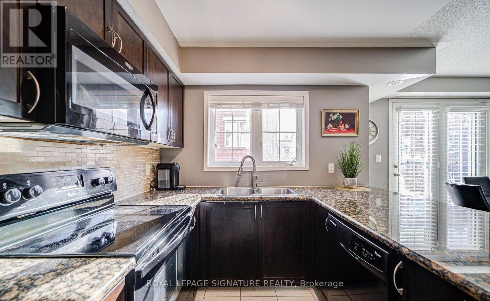 7 - 2460 Post Road, Oakville, Ontario  L6H 0J2 - Photo 2 - W13133960