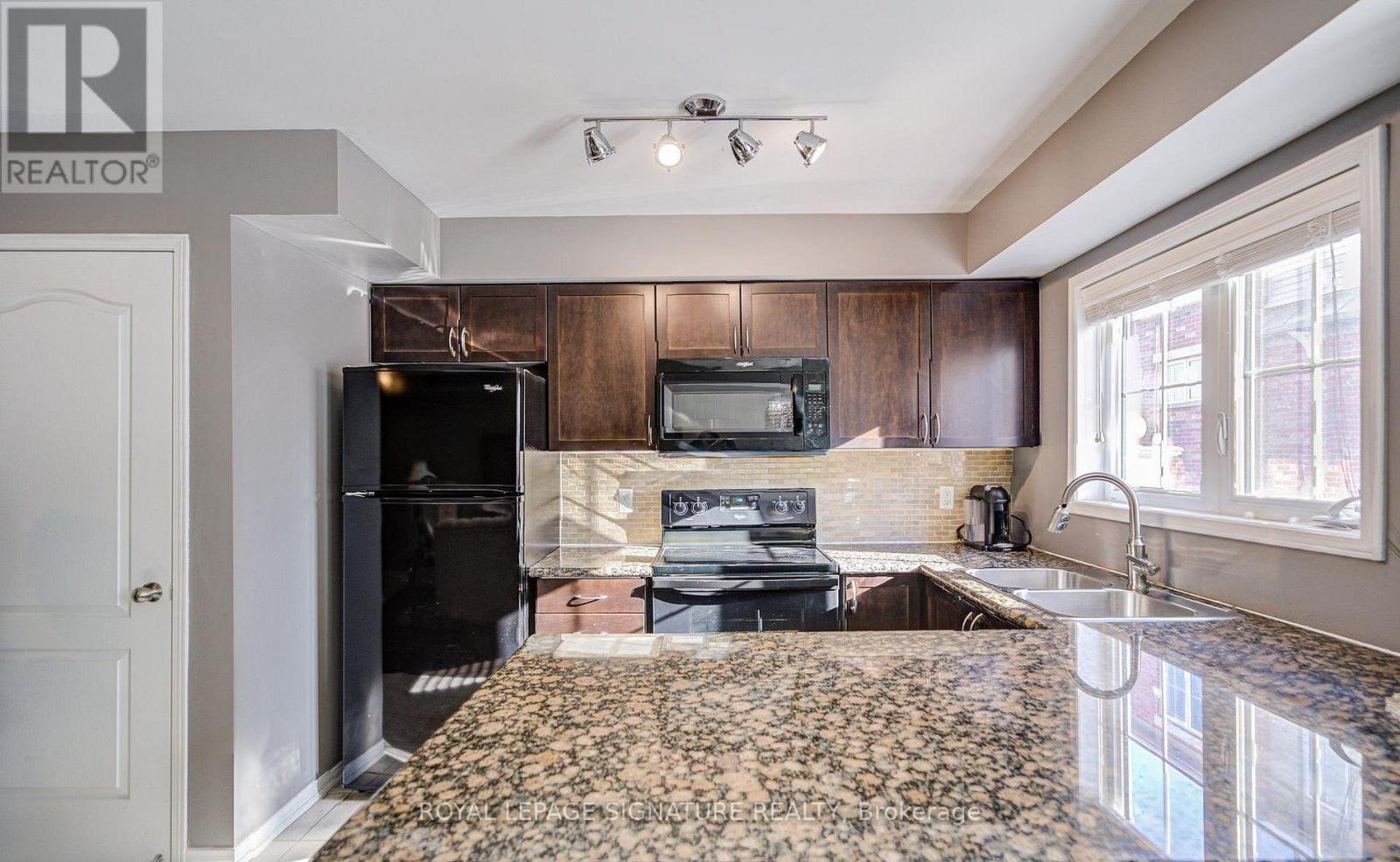 7 - 2460 Post Road, Oakville, Ontario  L6H 0J2 - Photo 4 - W13133960