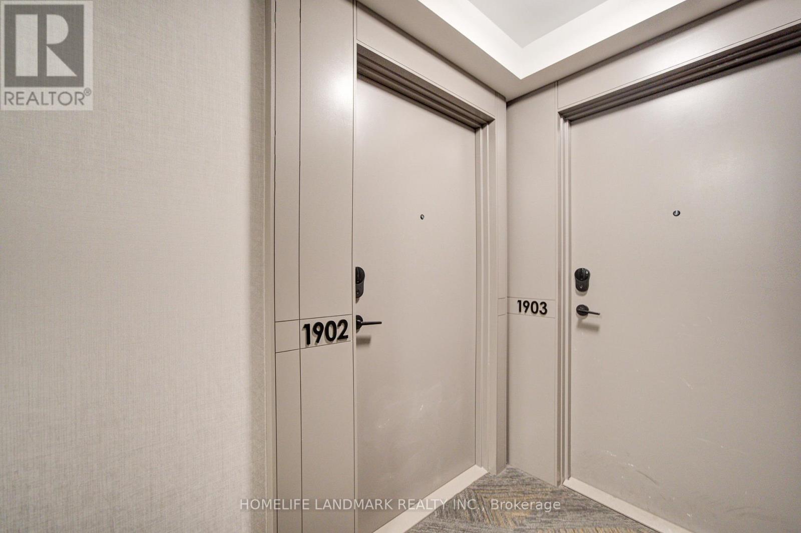 1902 B - 4655 Wetcalfe Avenue, Mississauga, Ontario  L5M 0Z7 - Photo 4 - W13133990