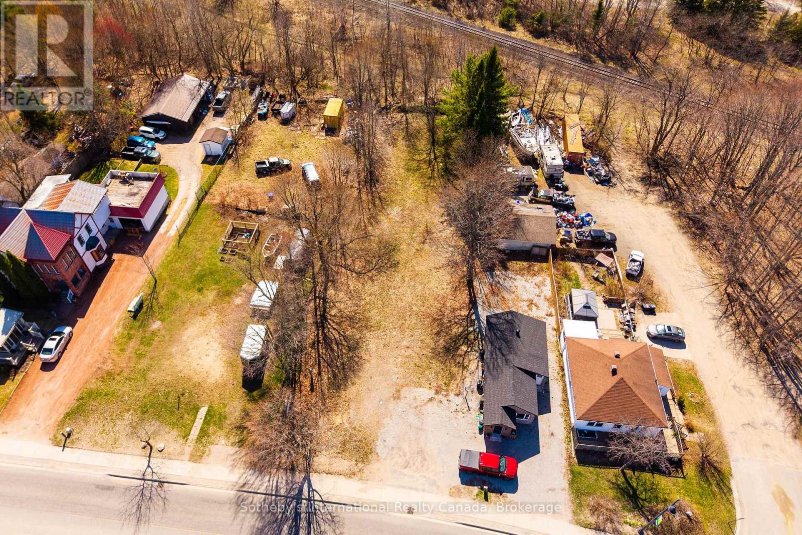 825 Muskoka Road S, Gravenhurst, Ontario  P1P 1K2 - Photo 8 - X13070624