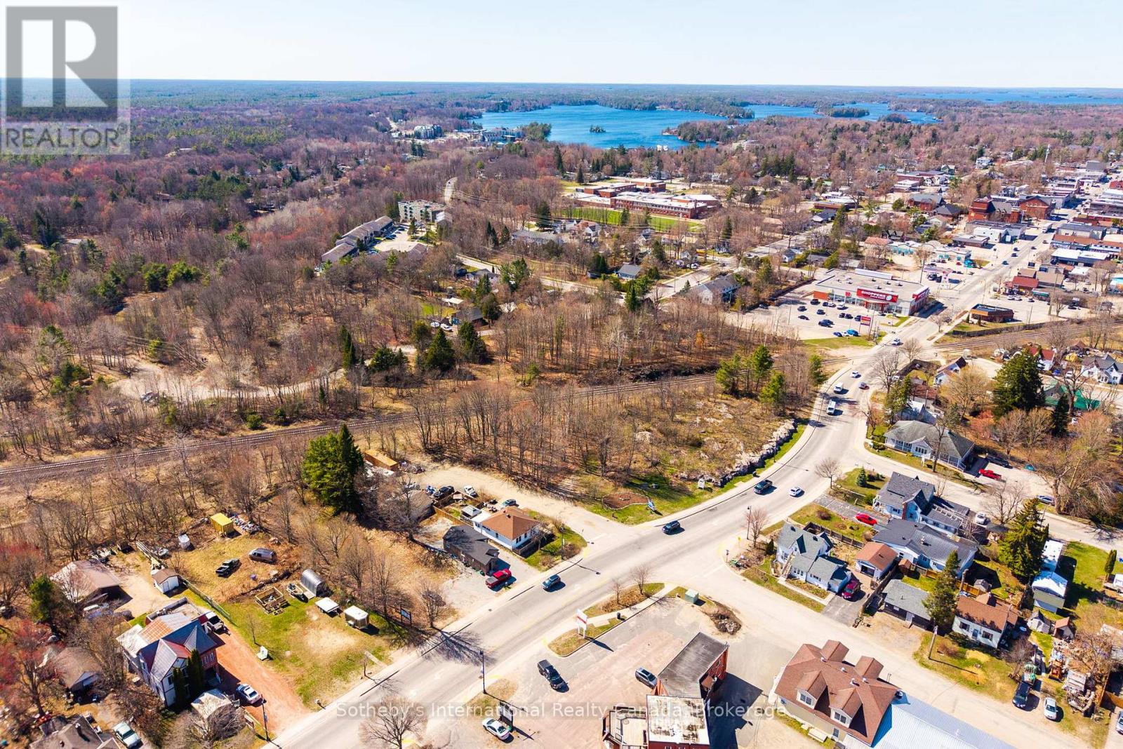 825 Muskoka Road S, Gravenhurst, Ontario  P1P 1K2 - Photo 14 - X13070624
