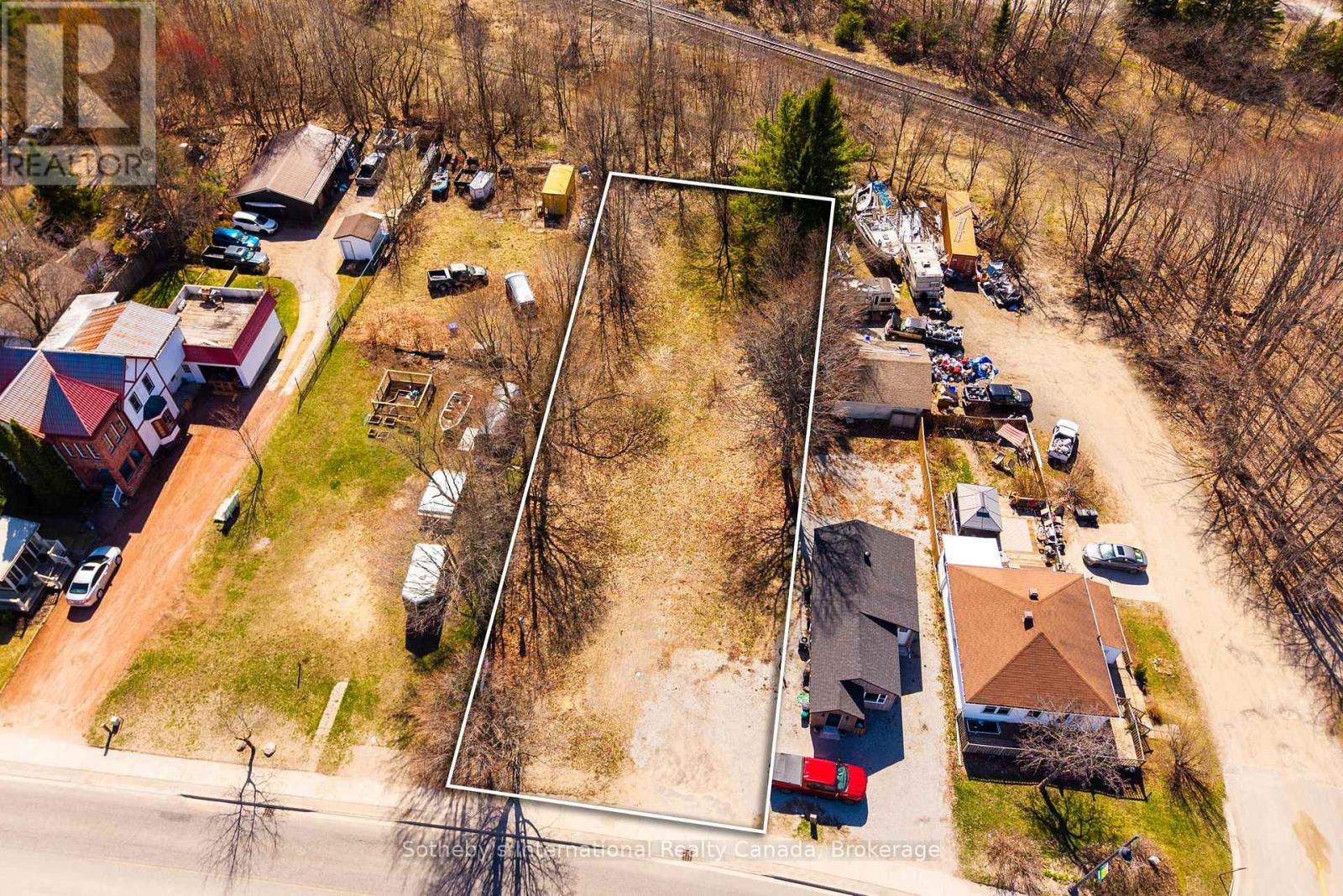 825 Muskoka Road S, Gravenhurst, Ontario  P1P 1K2 - Photo 4 - X13070624