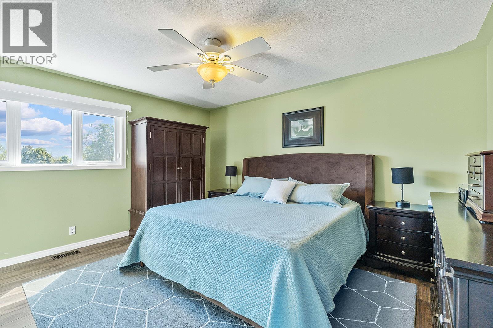 985 Guisachan Road, Kelowna, British Columbia  V1Y 7X2 - Photo 17 - 10385594
