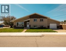 10 Trent Road W, Lethbridge, Alberta