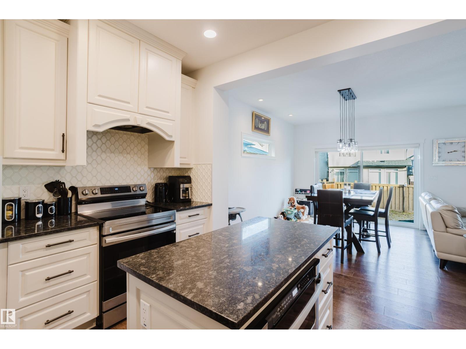 17539 61 St Nw, Edmonton, Alberta  T5Y 3N8 - Photo 11 - E4487969