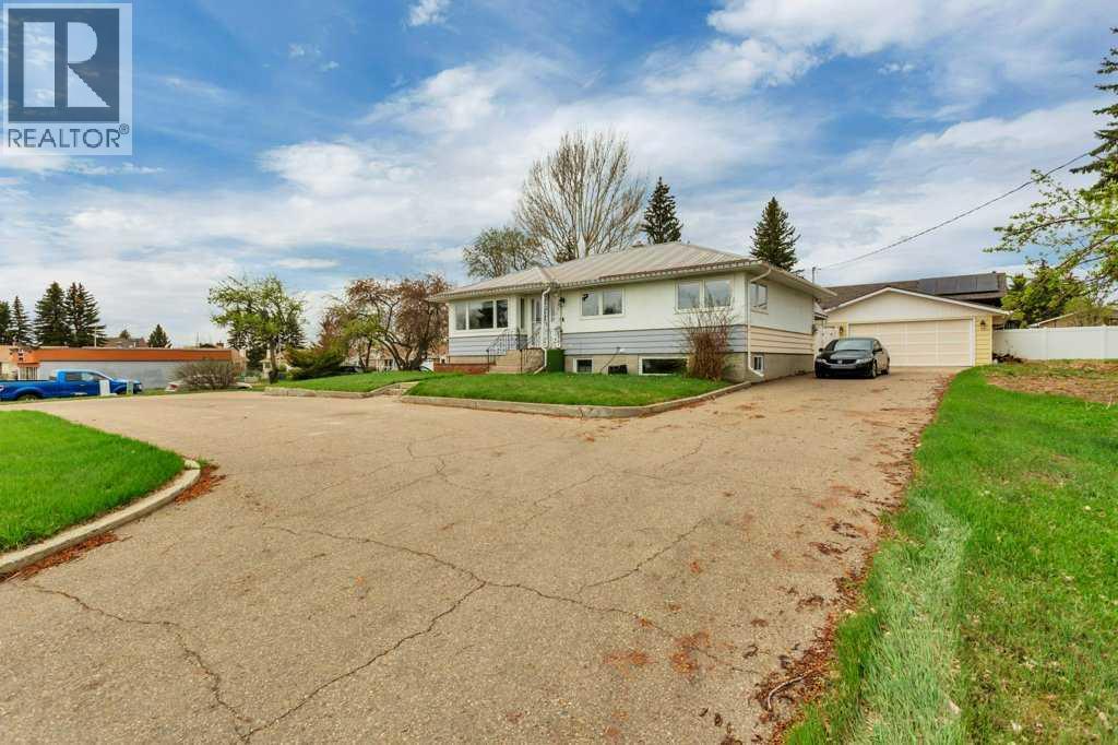 5606 58 Street, lacombe, Alberta