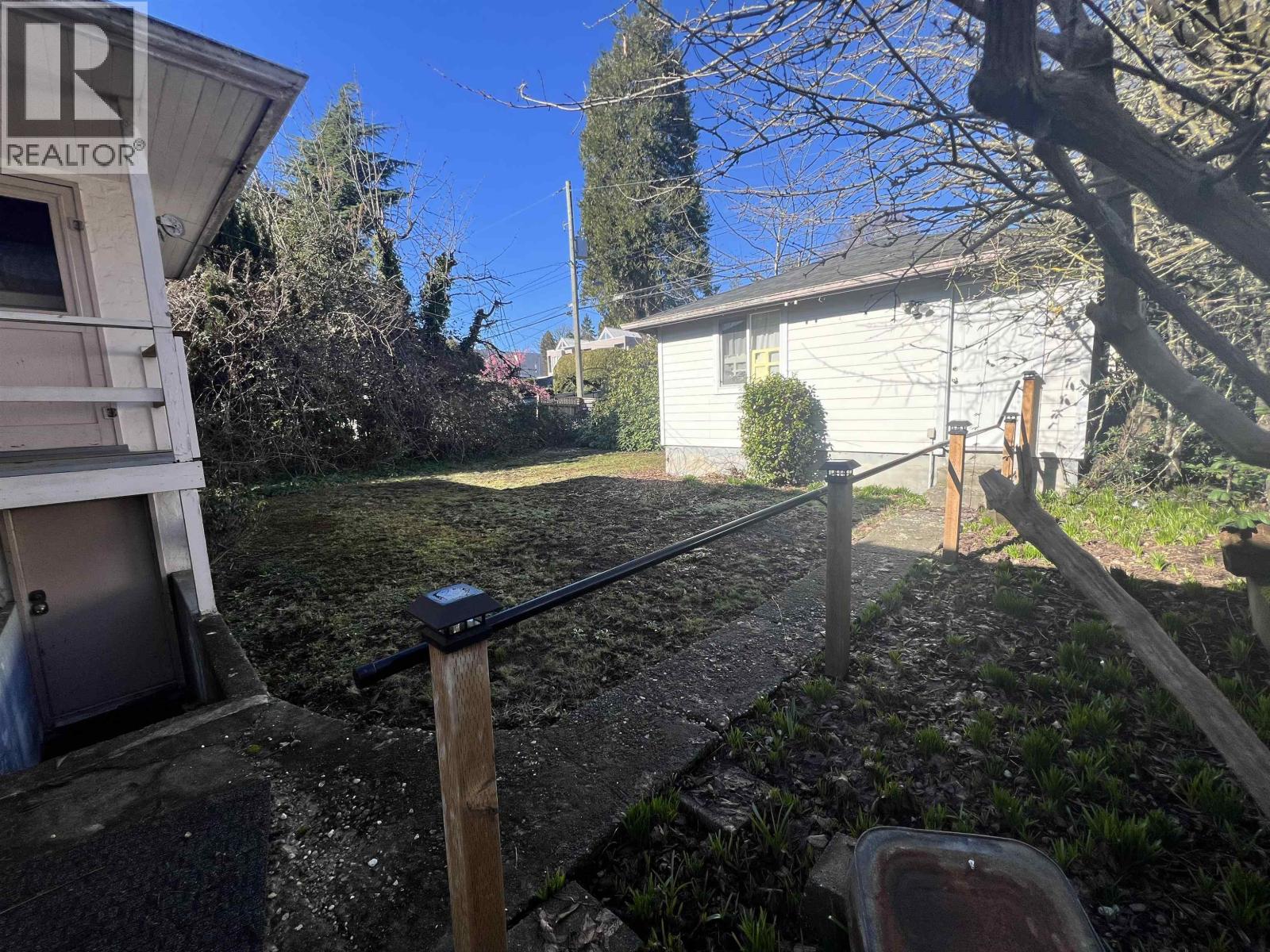 1315 W 58th Avenue, Vancouver, British Columbia  V6P 1W3 - Photo 2 - R3073119