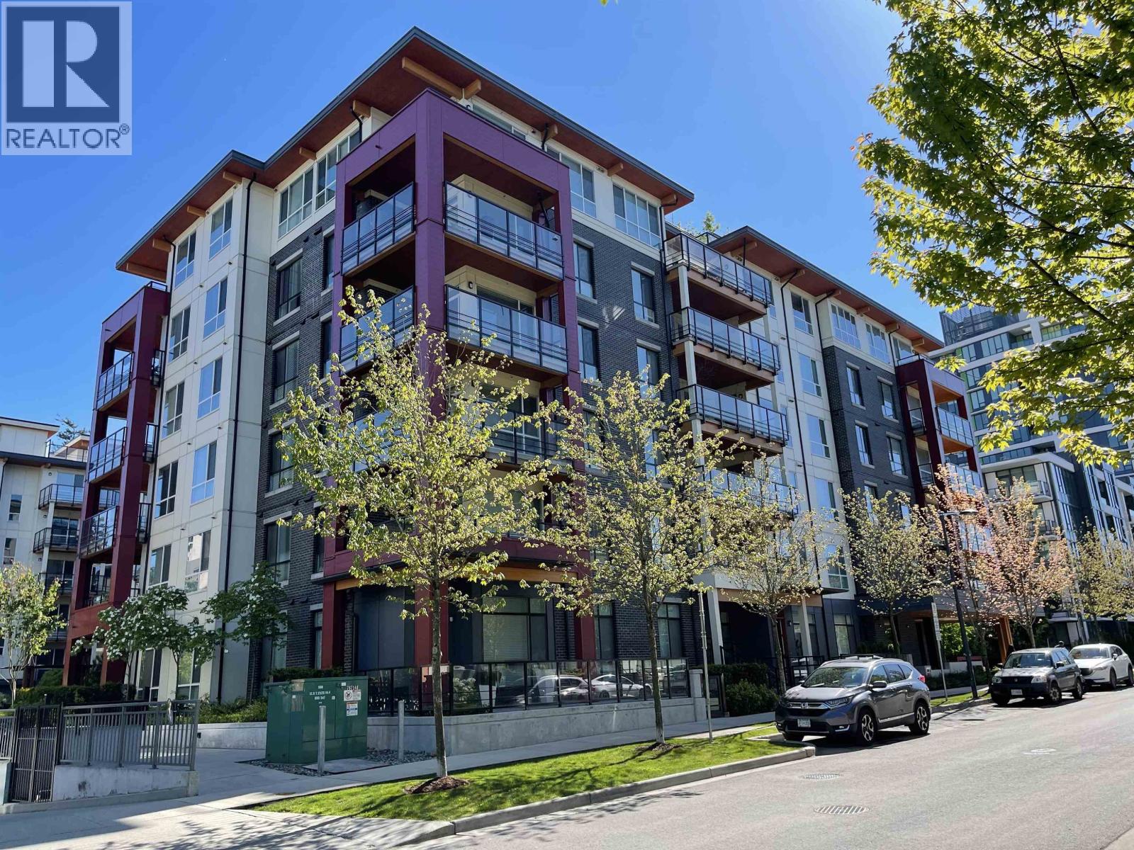 417 3581 ROSS DRIVE, Vancouver, British Columbia