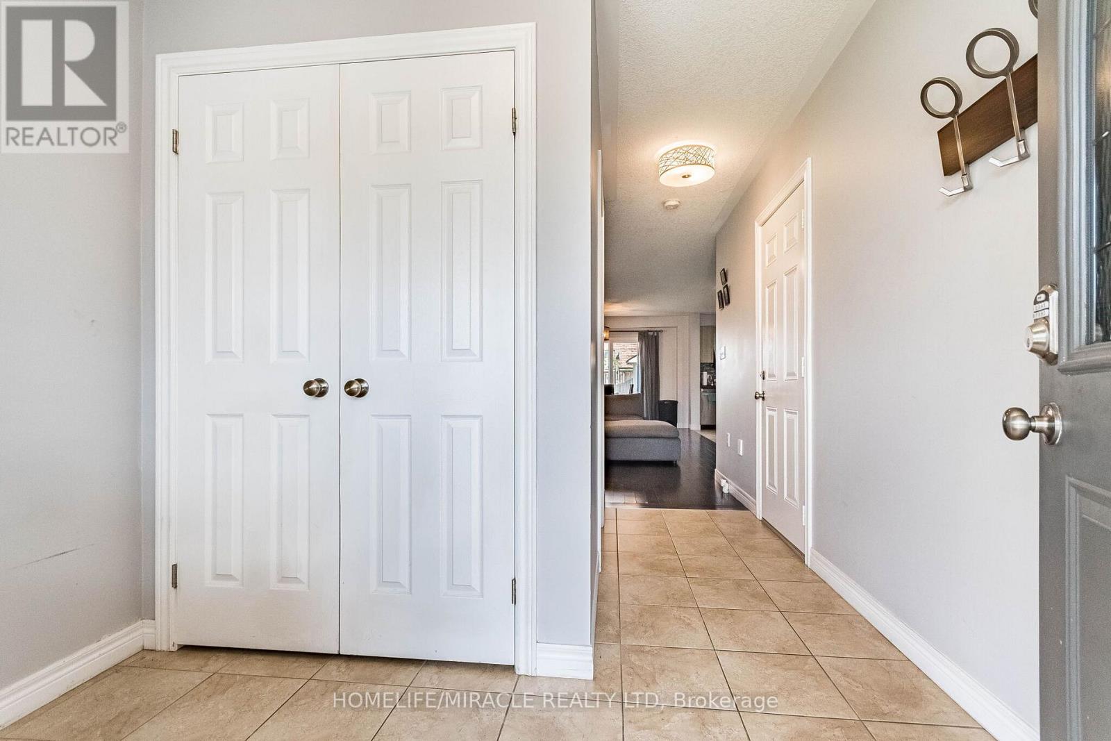 222 Pelech Crescent, Hamilton, Ontario  L0R 1P0 - Photo 4 - X13133920