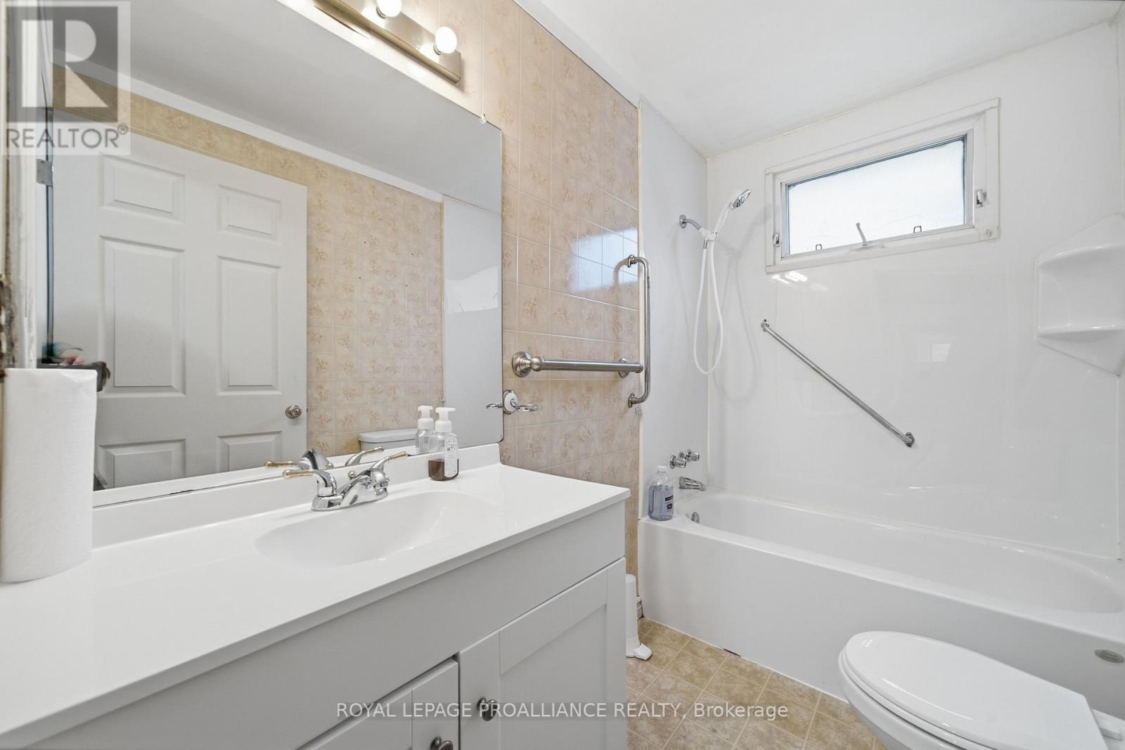 58 John Street, Quinte West (Trenton Ward), Ontario  K8V 1J8 - Photo 26 - X13134340