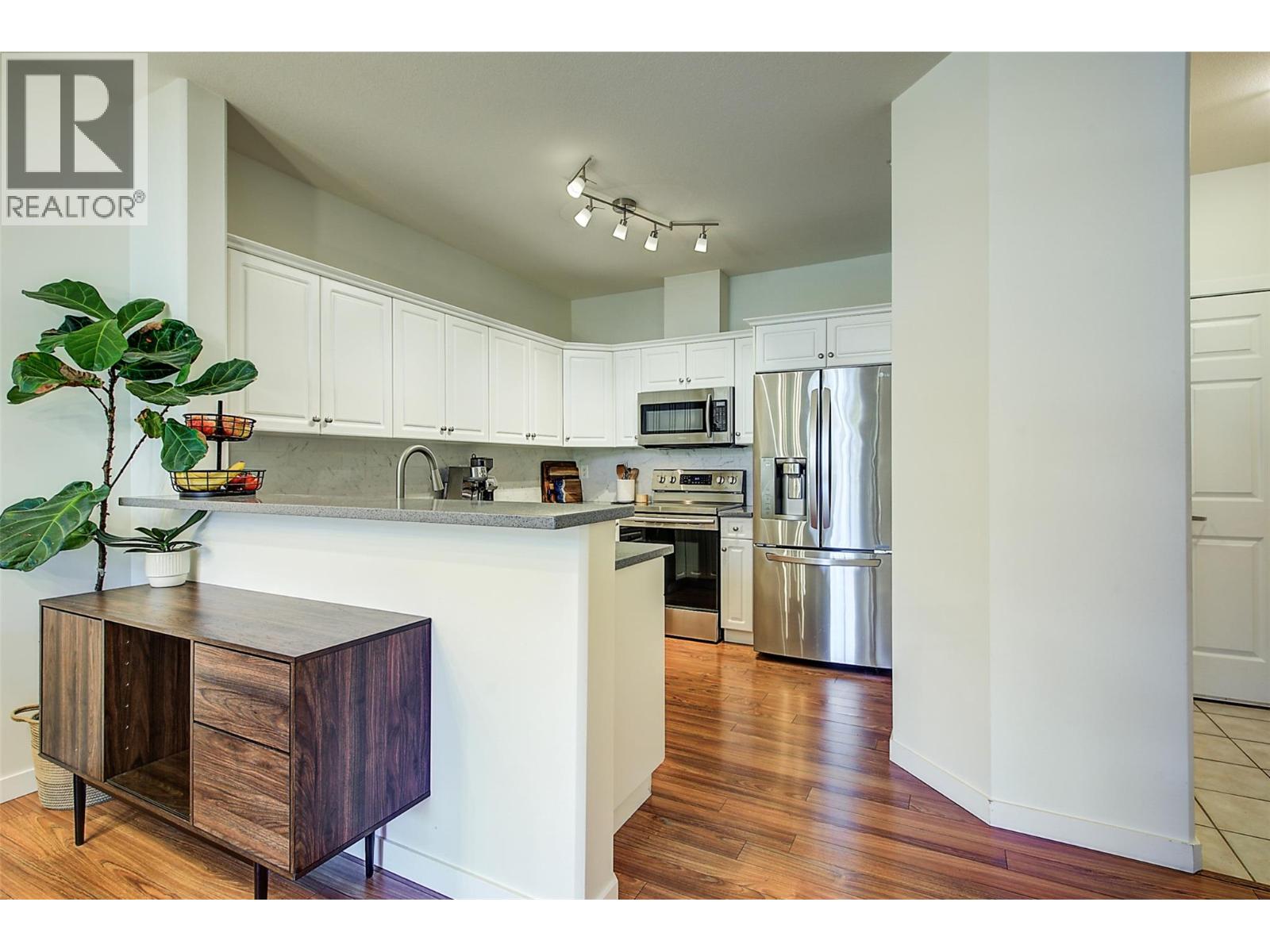 680 Lequime Road Unit# 411, Kelowna, British Columbia  V1W 1A4 - Photo 4 - 10383966