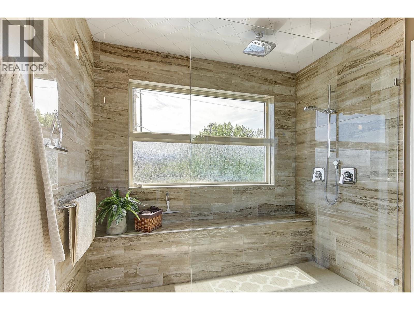 900 Mission Springs Crescent, Kelowna, British Columbia  V1W 3L9 - Photo 21 - 10387642