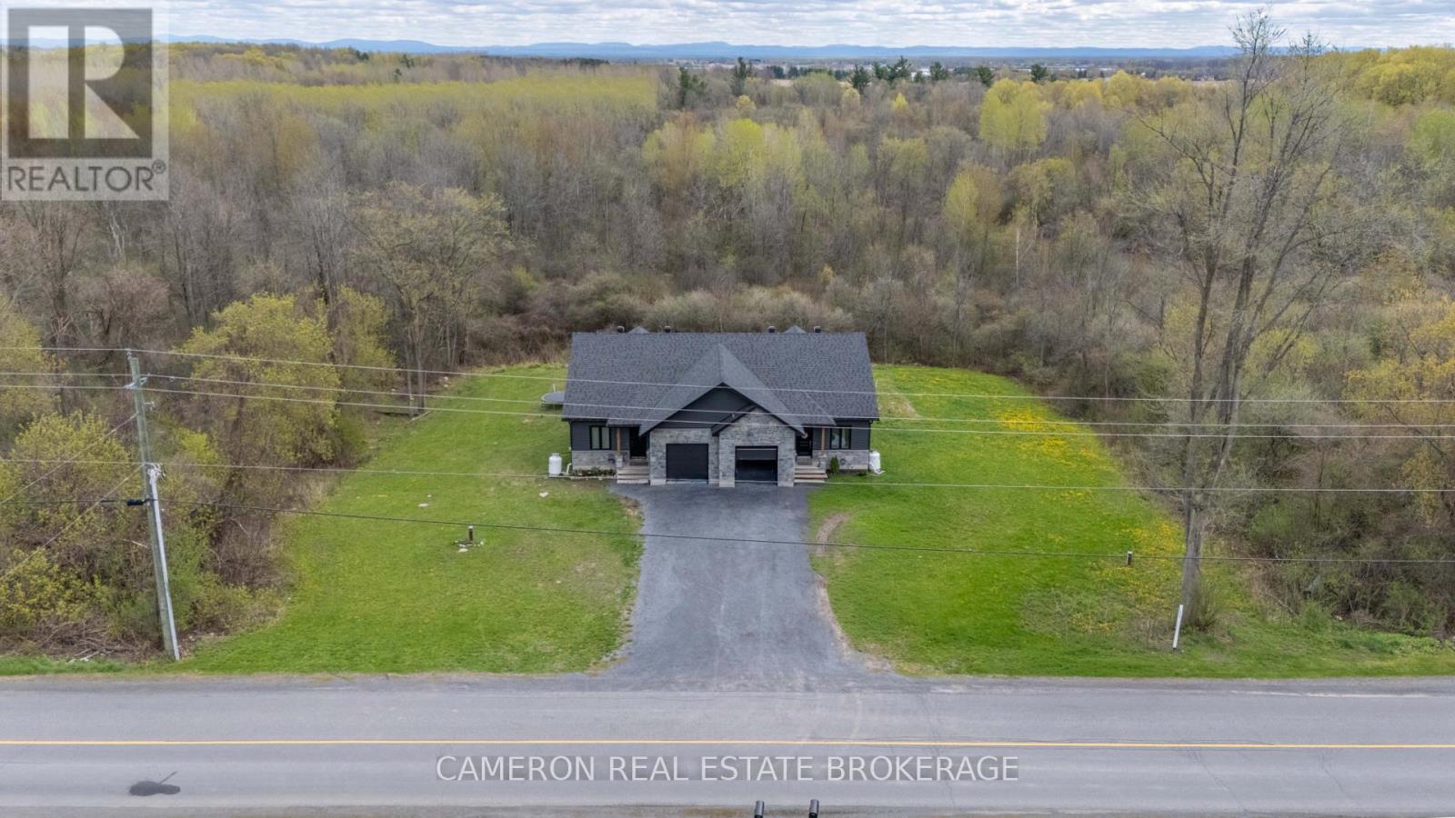 18676 A-B Paragon Road, South Glengarry, Ontario  K6H 5R5 - Photo 5 - X13105856