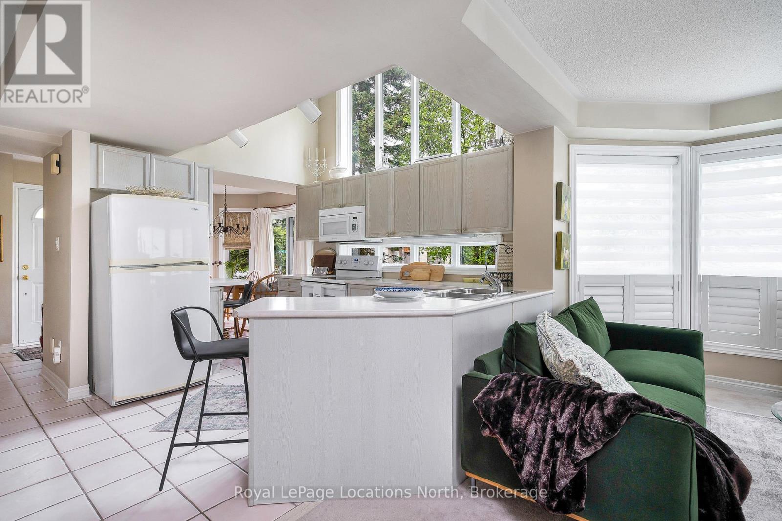 166 Fairway Crescent, Collingwood, Ontario  L9Y 5B4 - Photo 8 - S13134126