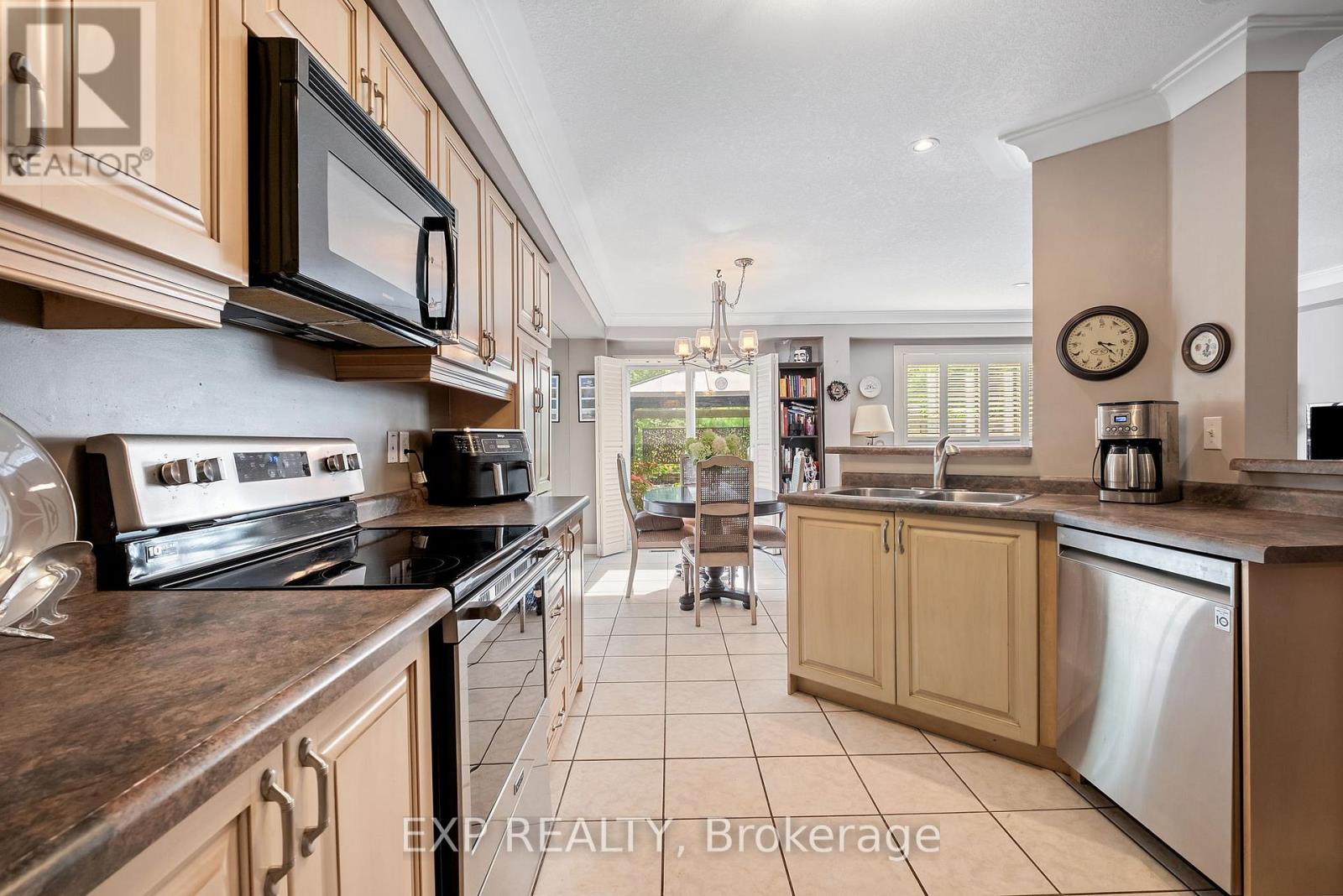 22 - 130 Robert Street, Milton, Ontario  L9T 6E3 - Photo 11 - W12824406