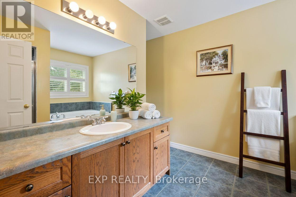 22 - 130 Robert Street, Milton, Ontario  L9T 6E3 - Photo 18 - W12824406
